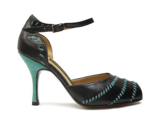 Frenesi. Arika Nerguiz Tango Dance Shoes. Broadway Theatrical Shoes.
