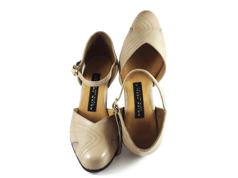 Aires. Arika Nerguiz Tango Dance Shoes. Broadway Theatrical Shoes.