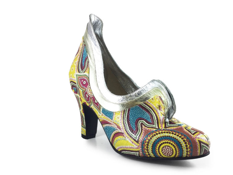 Cisne. Arika Nerguiz Tango Dance Shoes. Broadway Theatrical Shoes.