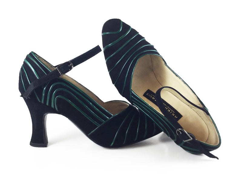Duquesa. Arika Nerguiz Tango Dance Shoes. Broadway Theatrical Shoes.