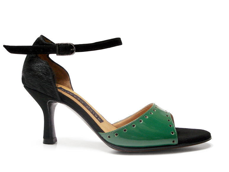 La Maga. Arika Nerguiz Tango Dance Shoes. Broadway Theatrical Shoes.