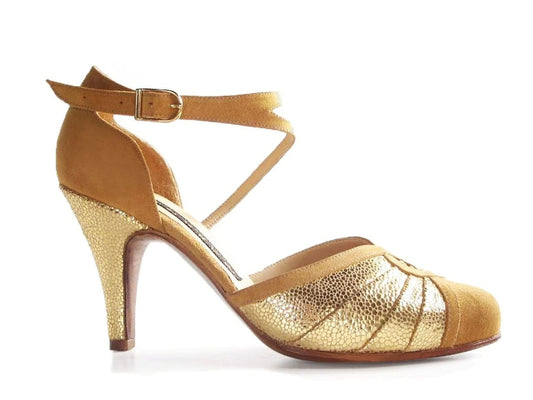 Ojos Negros. Arika Nerguiz Tango Dance Shoes. Broadway Theatrical Shoes.