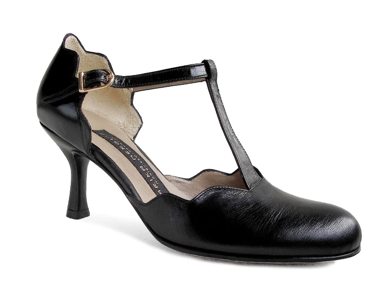 Secreto. Arika Nerguiz Tango Dance Shoes. Broadway Theatrical Shoes.