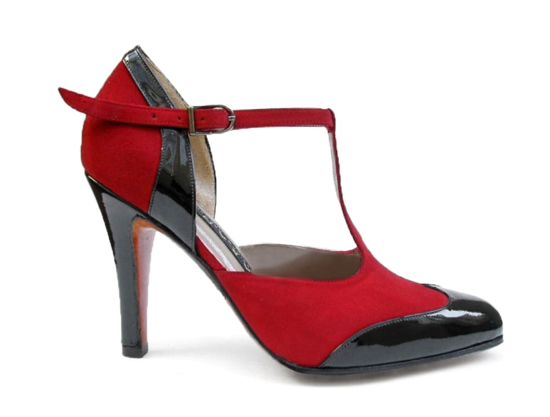 Muñeca Brava. Arika Nerguiz Tango Dance Shoes. Broadway Theatrical Shoes.