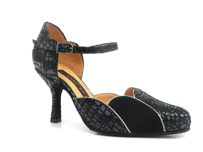 Ensueño. Arika Nerguiz Tango Dance Shoes. Broadway Theatrical Shoes.