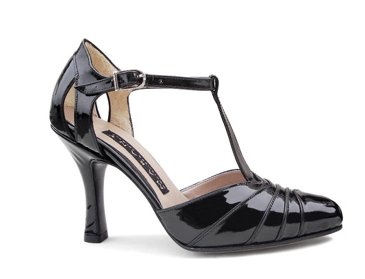 Caminito. Arika Nerguiz Tango Dance Shoes. Broadway Theatrical Shoes.