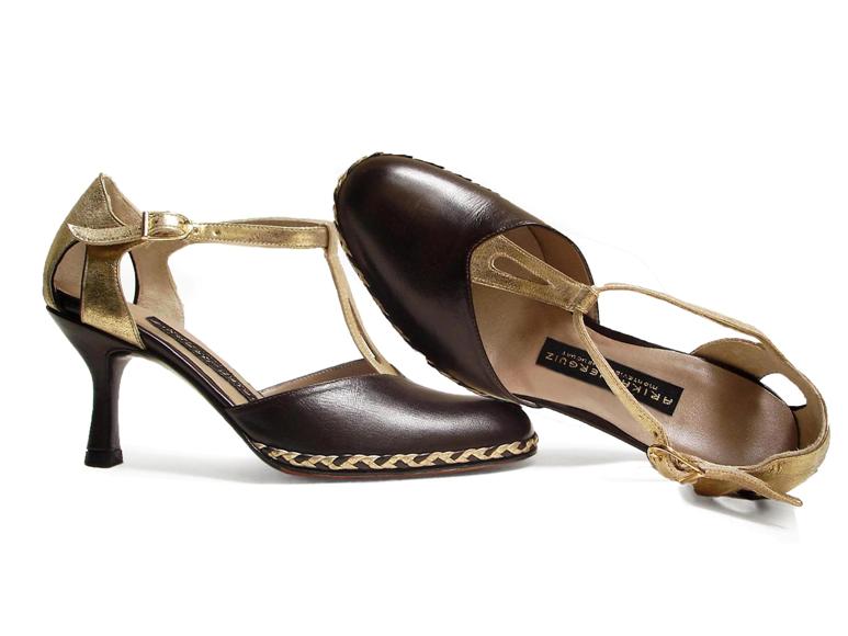 Trenzas. Arika Nerguiz Tango Dance Shoes. Broadway Theatrical Shoes.
