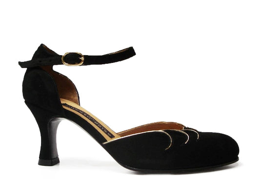 Andrea. Arika Nerguiz Tango Dance Shoes. Broadway Theatrical Shoes.