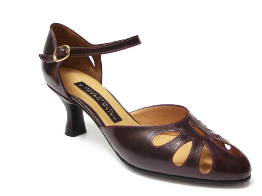 Lagrima. Arika Nerguiz Tango Dance Shoes. Broadway Theatrical Shoes.