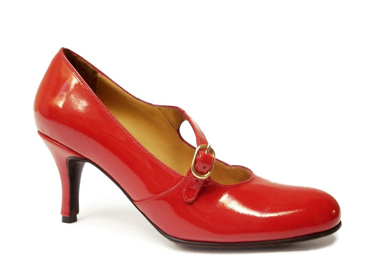 La Maja. Arika Nerguiz Tango Dance Shoes. Broadway Theatrical Shoes.