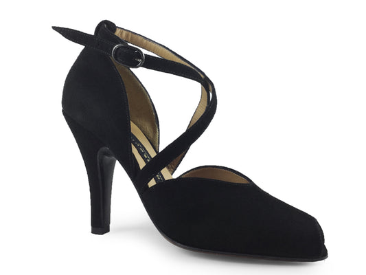 Tanguera. Arika Nerguiz Tango Dance Shoes. Broadway Theatrical Shoes.