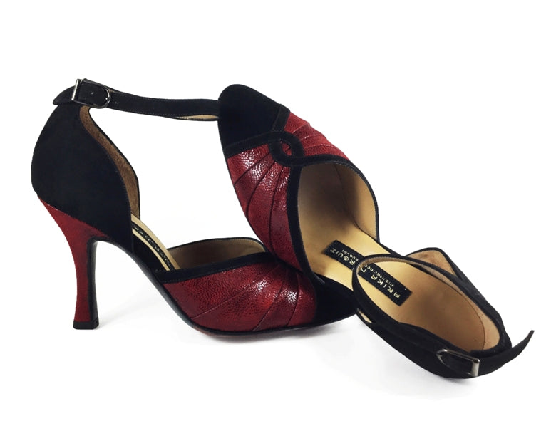 Ojos Negros. Arika Nerguiz Tango Dance Shoes. Broadway Theatrical Shoes.