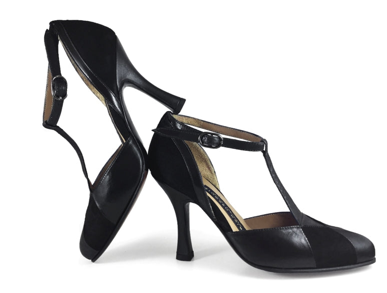 Garua. Arika Nerguiz Tango Dance Shoes. Broadway Theatrical Shoes.