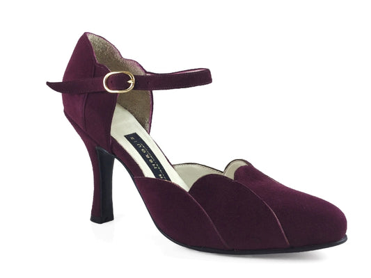 Ensueño. Arika Nerguiz Tango Dance Shoes. Broadway Theatrical Shoes.