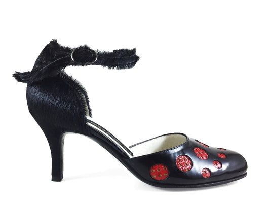 Beso. Arika Nerguiz Tango Dance Shoes. Broadway Theatrical Shoes.