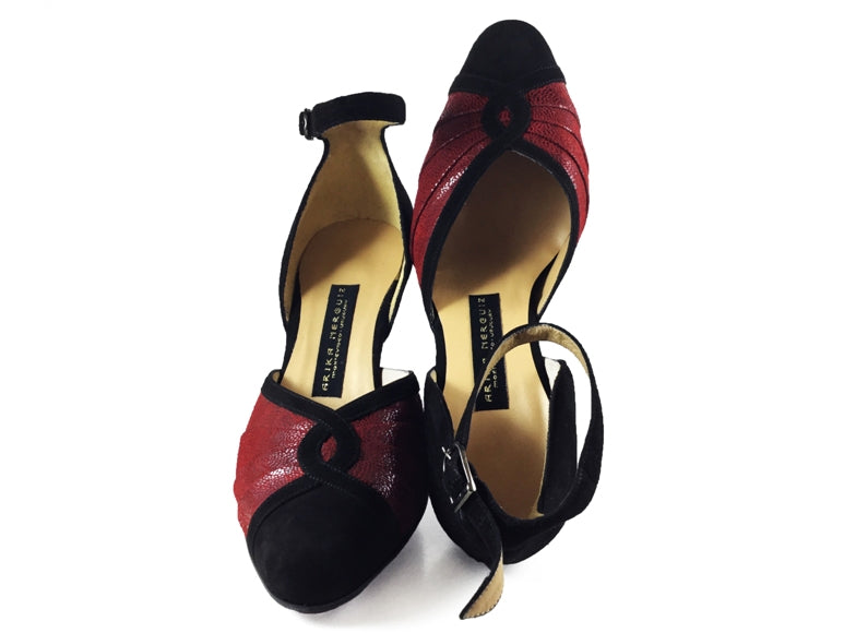 Ojos Negros. Arika Nerguiz Tango Dance Shoes. Broadway Theatrical Shoes.