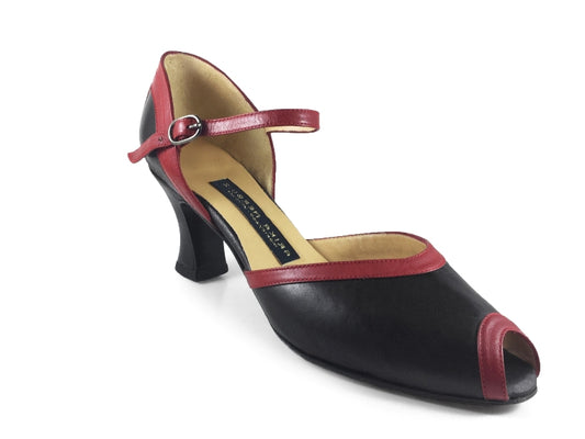 Isabelita. Arika Nerguiz Tango Dance Shoes. Broadway Theatrical Shoes.