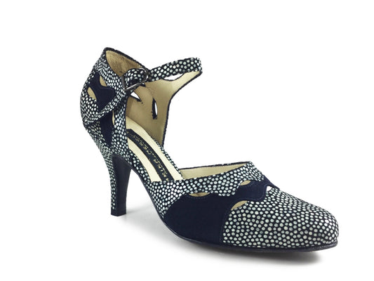 La Mar. Arika Nerguiz Tango Dance Shoes. Broadway Theatrical Shoes.