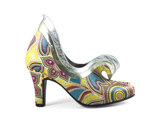 Cisne. Arika Nerguiz Tango Dance Shoes. Broadway Theatrical Shoes.