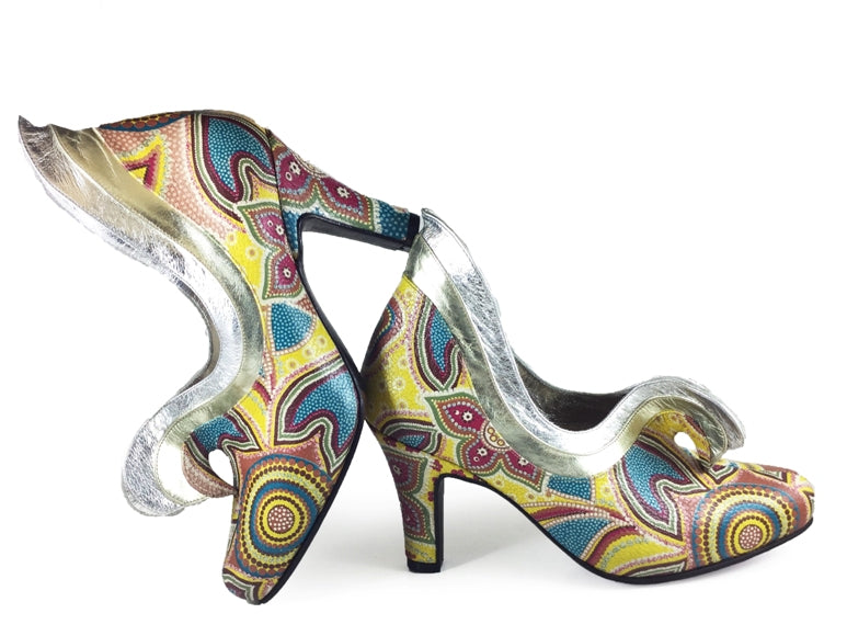 Cisne. Arika Nerguiz Tango Dance Shoes. Broadway Theatrical Shoes.