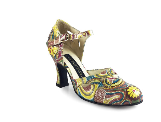 La Mar. Arika Nerguiz Tango Dance Shoes. Broadway Theatrical Shoes.