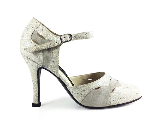 La Mar. Arika Nerguiz Tango Dance Shoes. Broadway Theatrical Shoes.