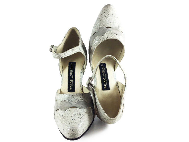 La Mar. Arika Nerguiz Tango Dance Shoes. Broadway Theatrical Shoes.