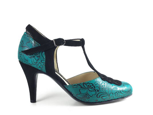 Tres Ojos. Arika Nerguiz Tango Dance Shoes. Broadway Theatrical Shoes.