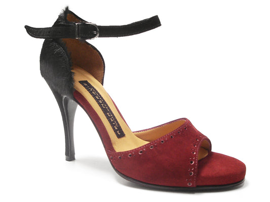 La Maga. Arika Nerguiz Tango Dance Shoes. Broadway Theatrical Shoes.