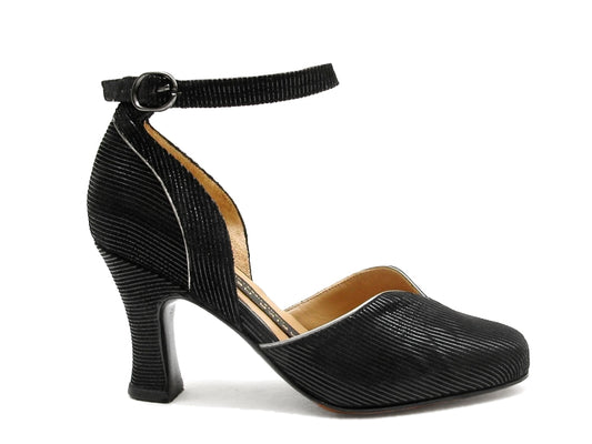 Corazon. Arika Nerguiz Tango Dance Shoes. Broadway Theatrical Shoes.