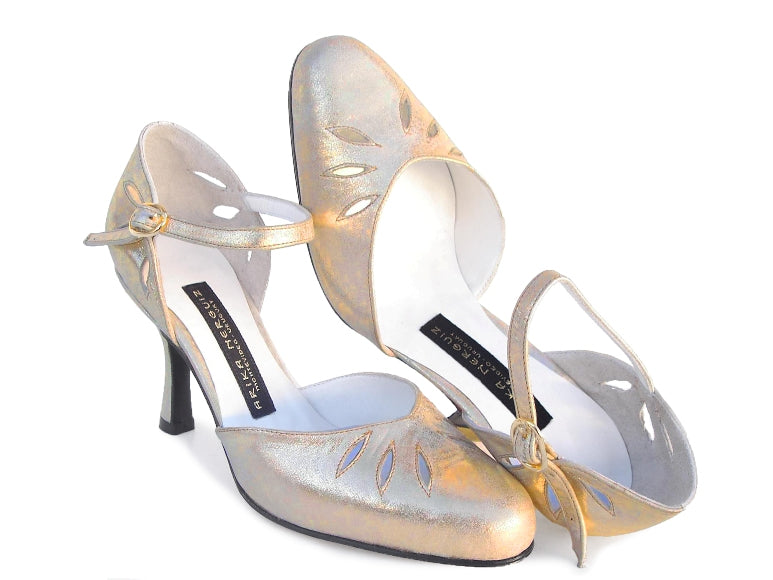 Amanti. Arika Nerguiz Tango Dance Shoes. Broadway Theatrical Shoes.